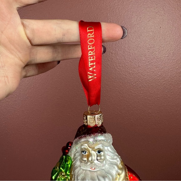 Waterford blown glass Santa ornament with reindeer glitter - Picture 5 of 7